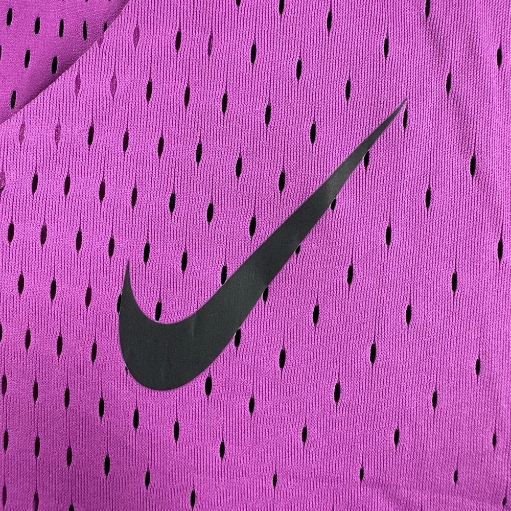 Nike aeroswift dri